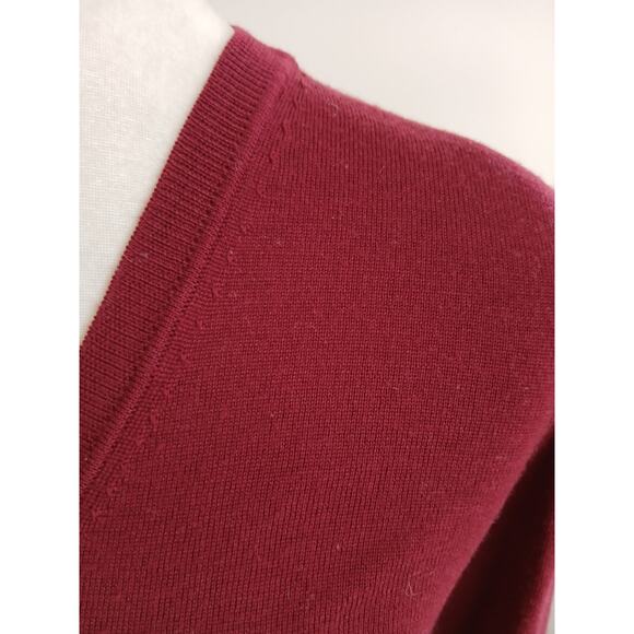 Uniqlo‎ v neck wool sweater Small - Picture 2 of 7
